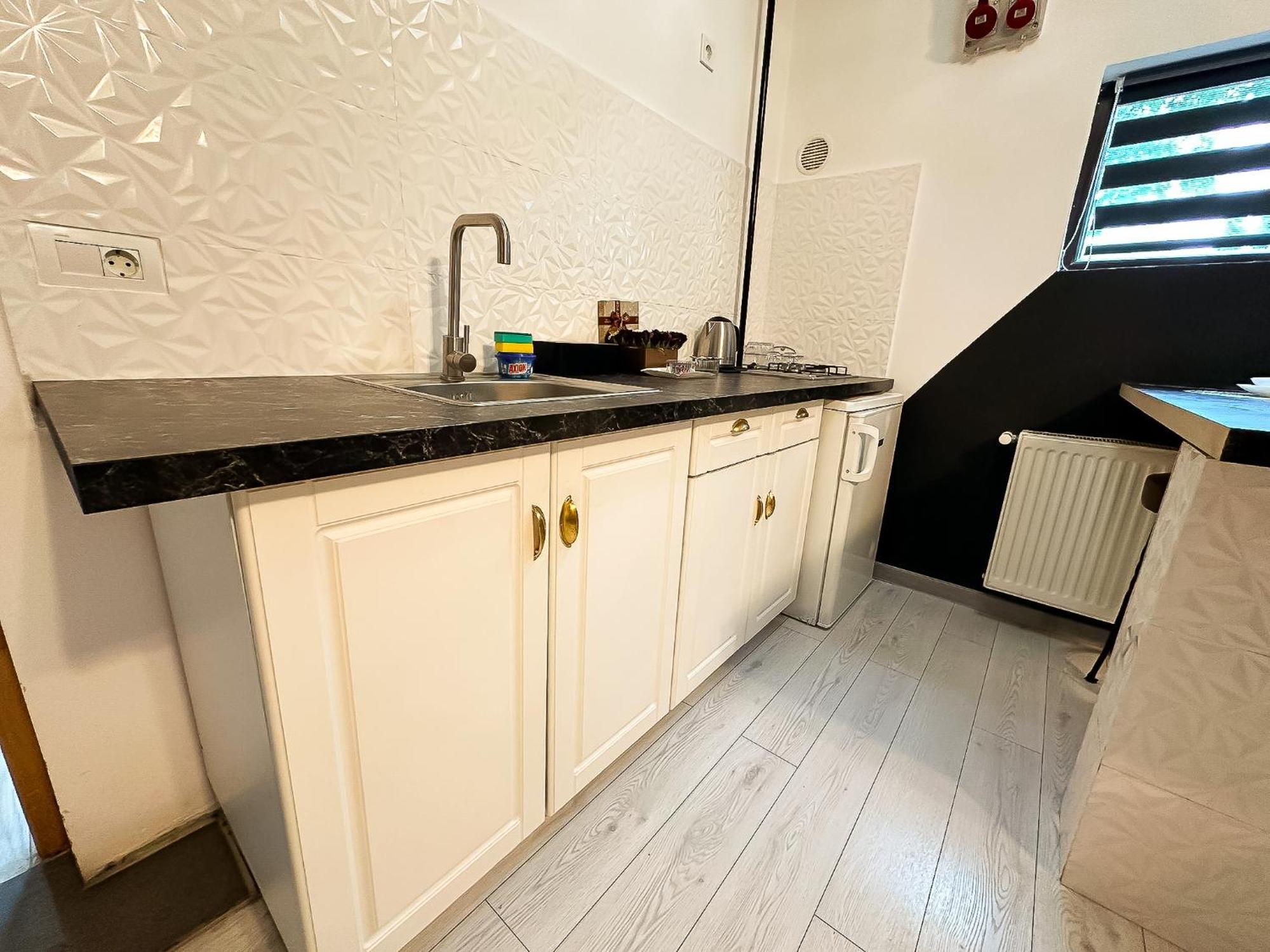 The Bridge - Central Studio With Free Parking Craiova Exterior foto